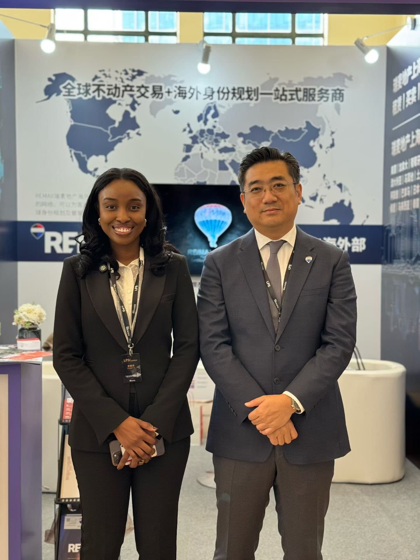 Com o CEO da RE/MAX Shanghai, na China, Nathan.